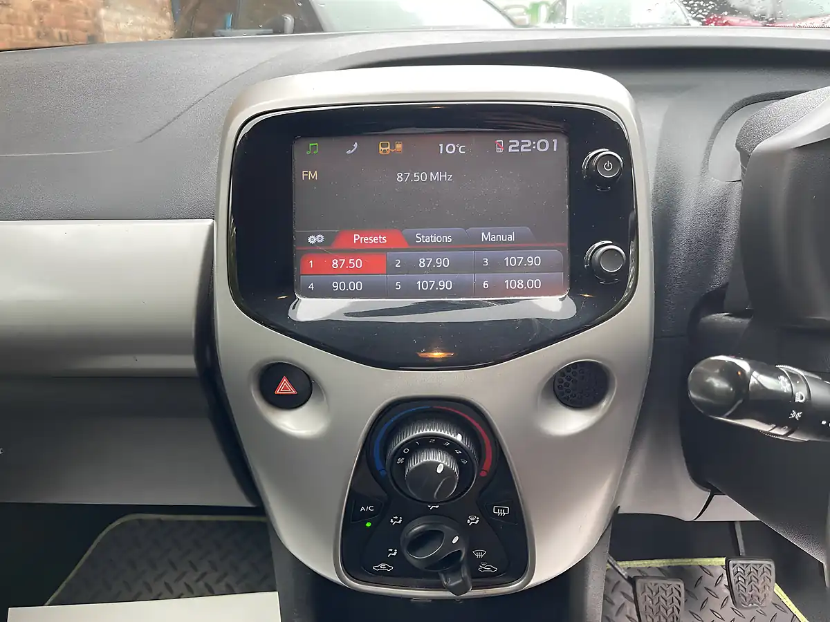 Used 2016 Peugeot 108 Active White - Interior and Exterior details 11