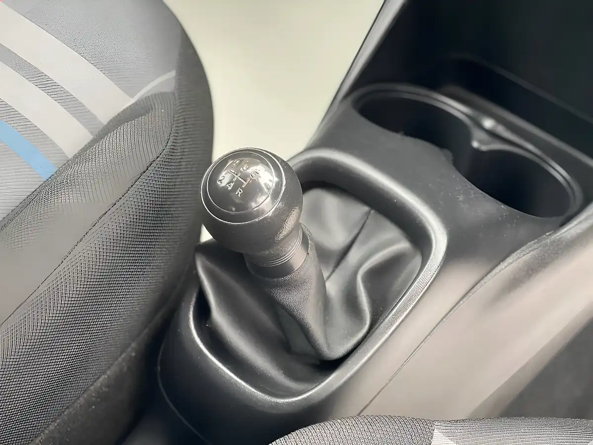 Used 2016 Peugeot 108 Active White - Interior and Exterior details 12