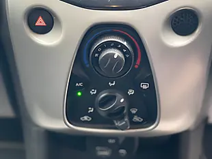 Used 2016 Peugeot 108 Active White - Interior and Exterior details 13