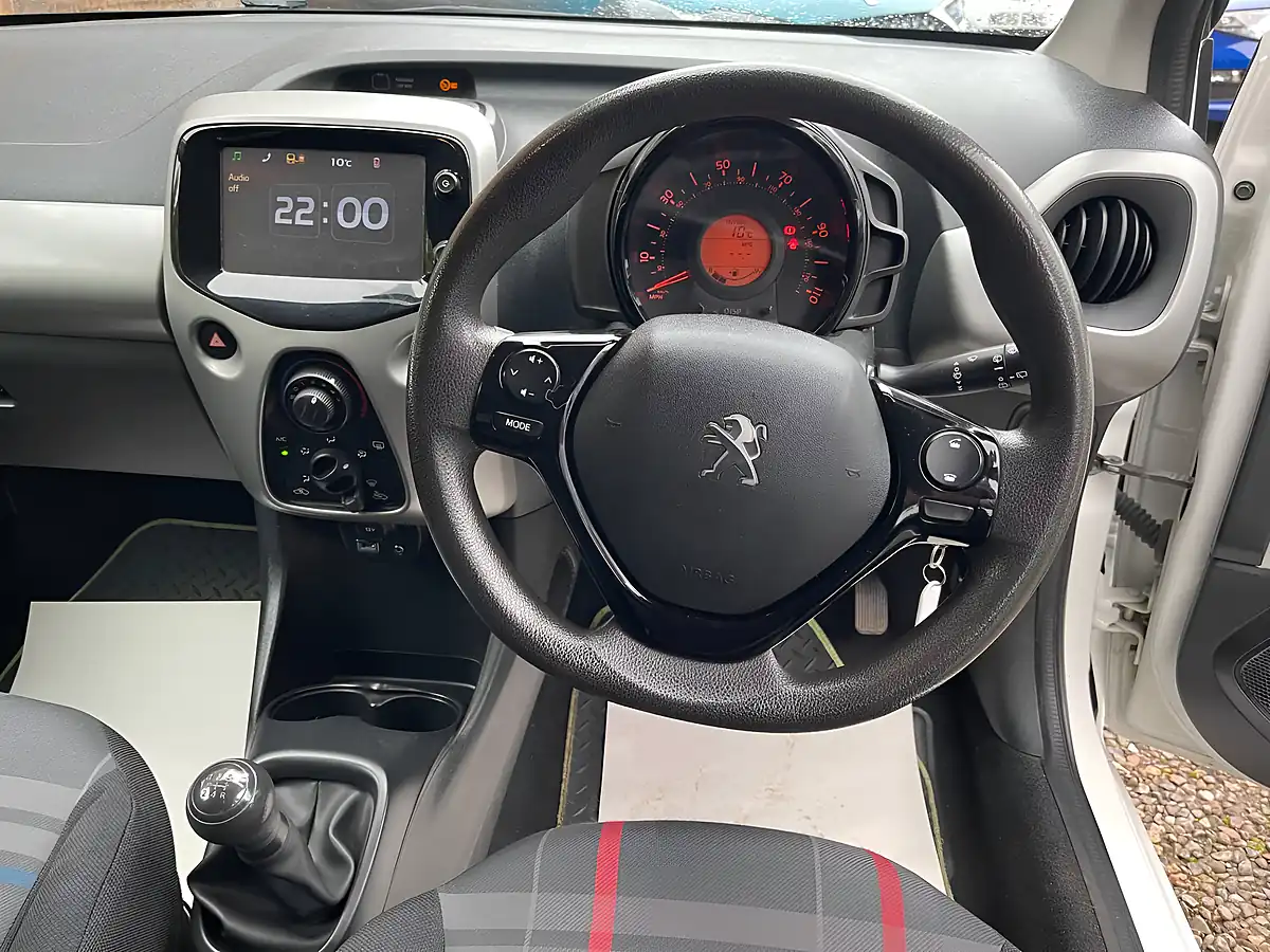 Used 2016 Peugeot 108 Active White - Interior and Exterior details 7