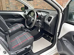 Used 2016 Peugeot 108 Active White - Interior and Exterior details 9