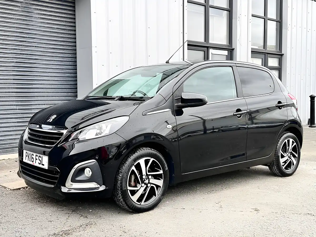 Used 2016 Peugeot 108 Allure Black - Interior and Exterior details 12