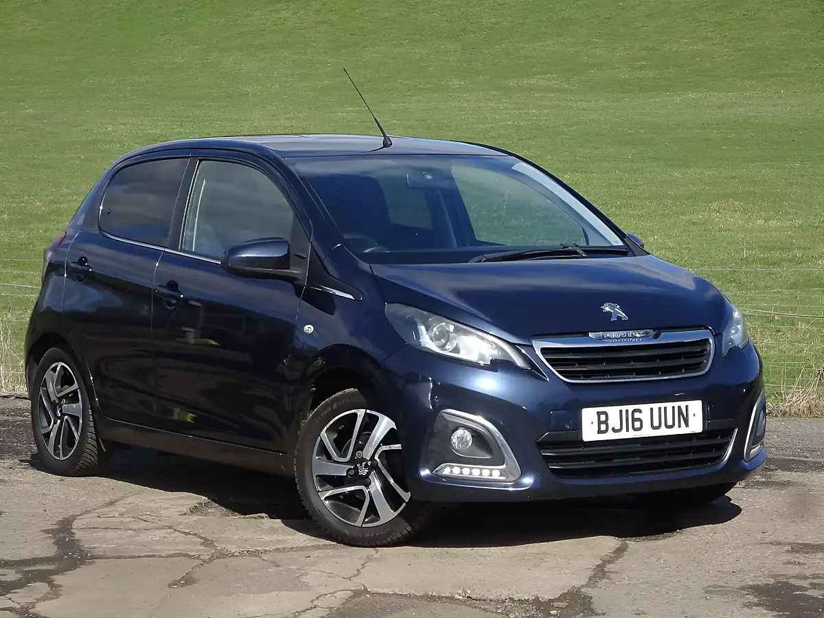 Used 2016 Peugeot 108 Allure Blue - Interior and Exterior details 6
