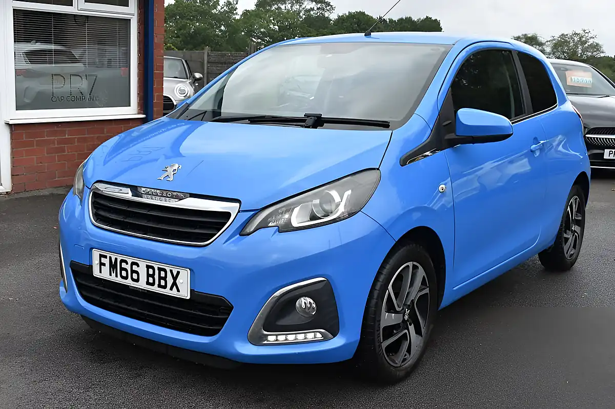 Used 2016 Peugeot 108 Allure Blue - Front View