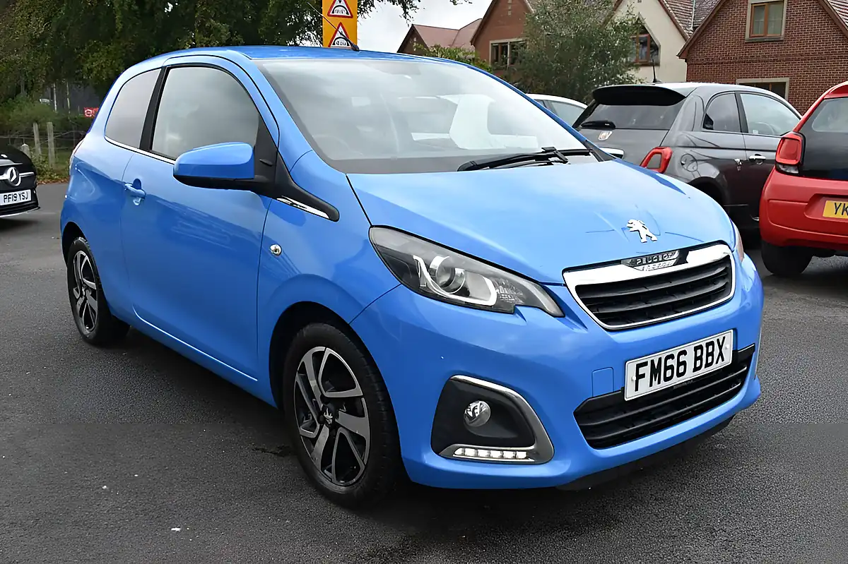 Used 2016 Peugeot 108 Allure Blue - Interior and Exterior details 2