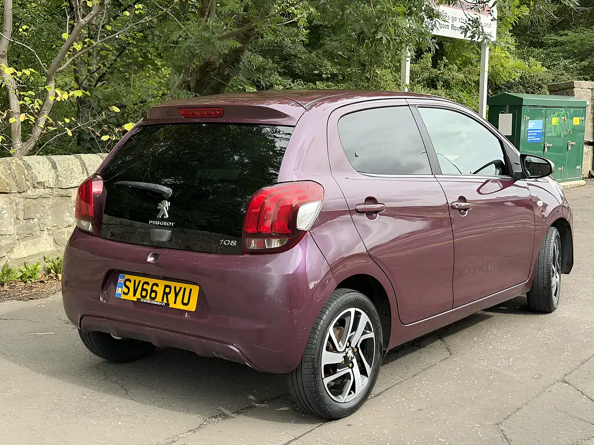 Used 2016 Peugeot 108 Allure Purple - Interior and Exterior details 3
