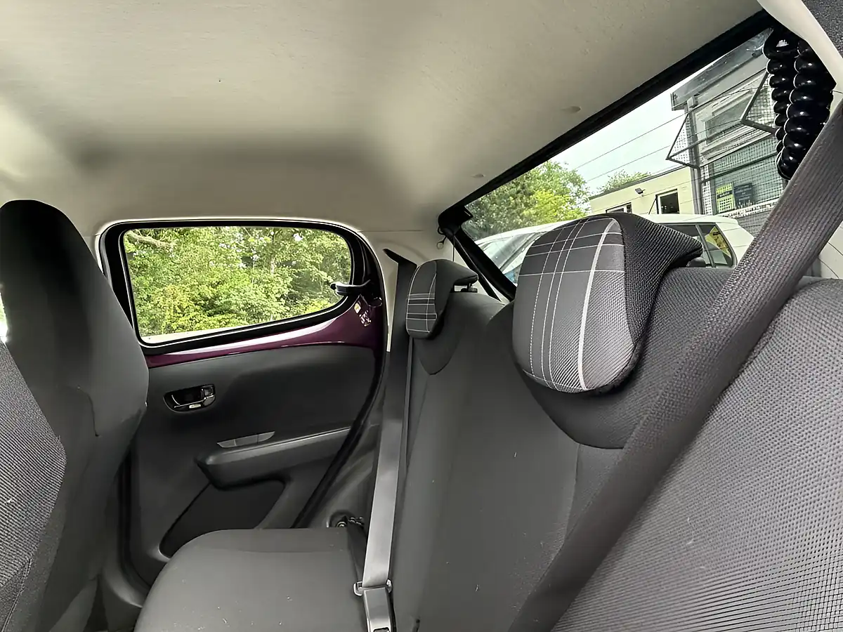 Used 2016 Peugeot 108 Allure Purple - Interior and Exterior details 8