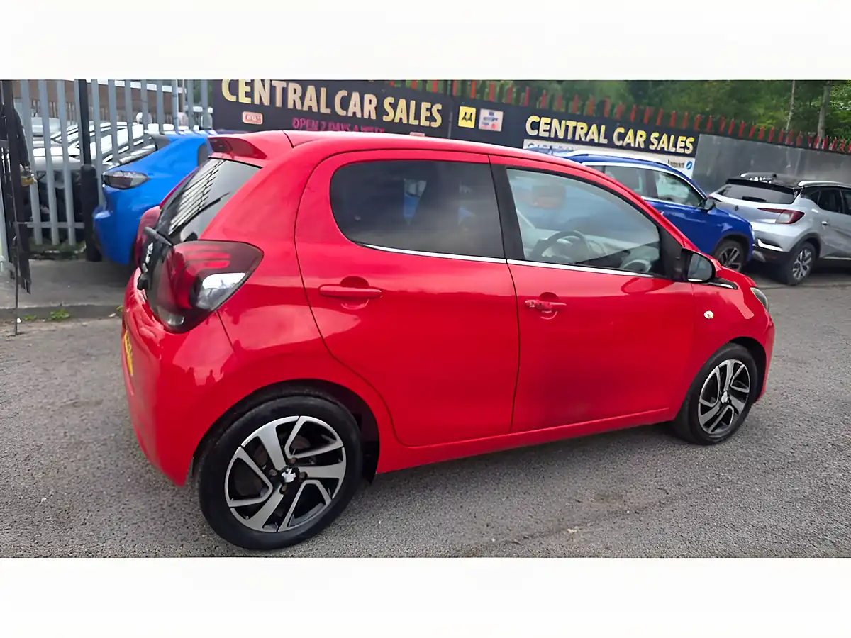 Used 2016 Peugeot 108 Allure Red - Interior and Exterior details 10