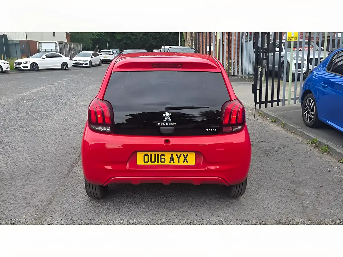 Used 2016 Peugeot 108 Allure Red - Interior and Exterior details 12