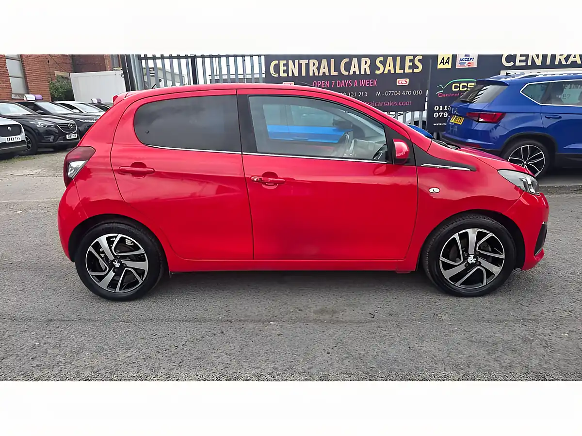 Used 2016 Peugeot 108 Allure Red - Interior and Exterior details 6