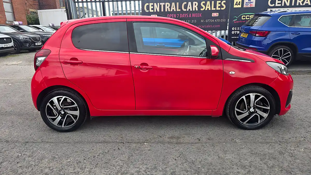 Used 2016 Peugeot 108 Allure Red - Interior and Exterior details 7
