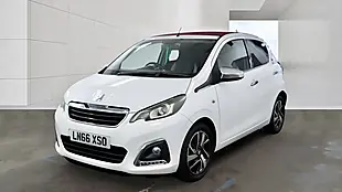 Used 2016 Peugeot 108 Allure Top White - Interior and Exterior details 3