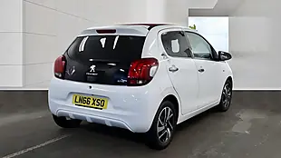 Used 2016 Peugeot 108 Allure Top White - Interior and Exterior details 8