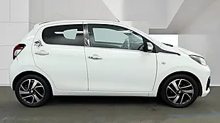Used 2016 Peugeot 108 Allure Top White - Interior and Exterior details 9
