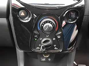 Used 2016 Peugeot 108 Allure White - Interior and Exterior details 11