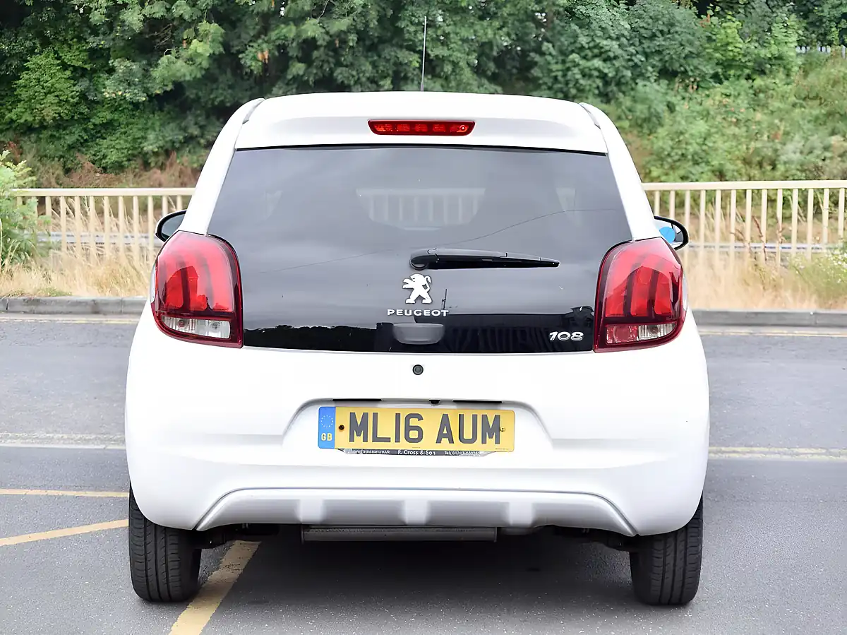Used 2016 Peugeot 108 Allure White - Interior and Exterior details 6