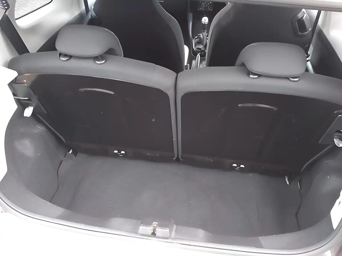 Used 2016 Peugeot 108 Allure White - Interior and Exterior details 12