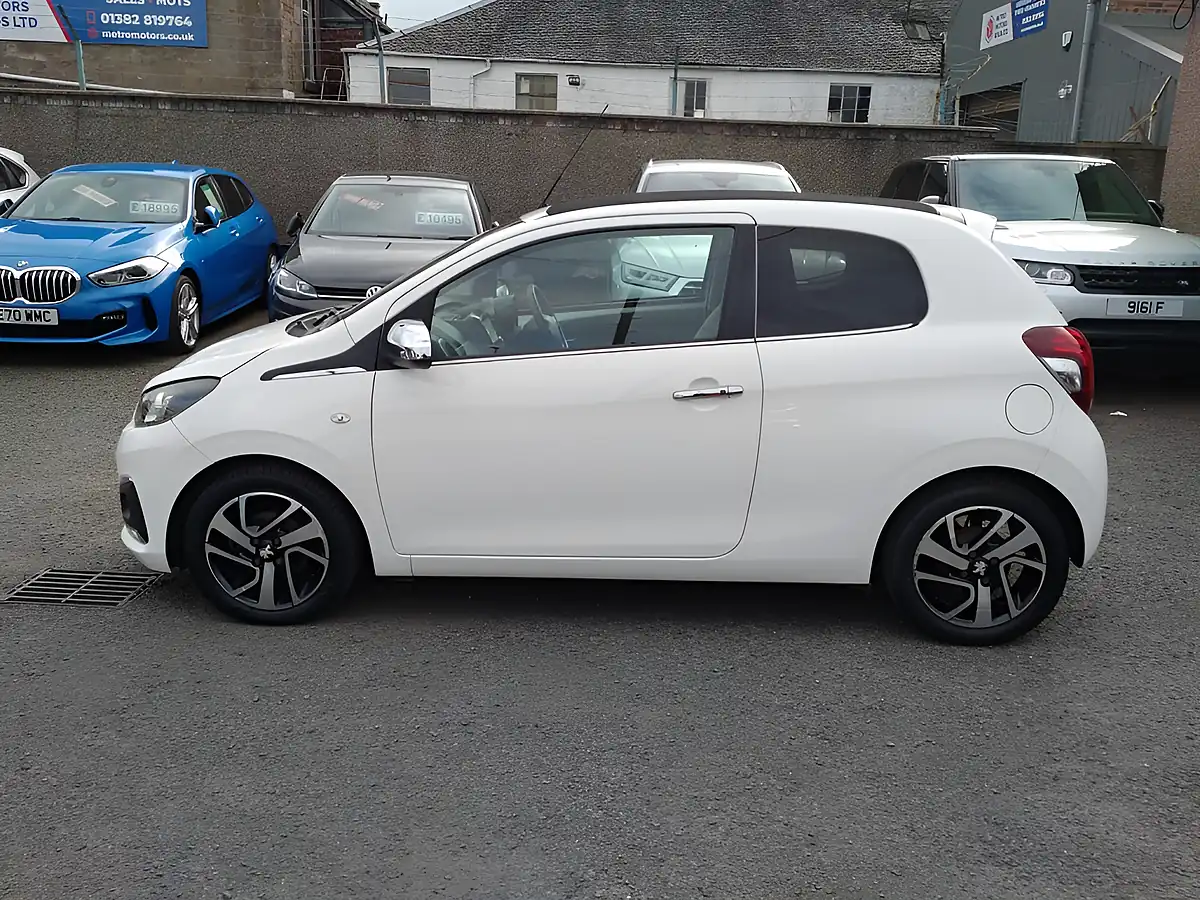 Used 2016 Peugeot 108 Allure White - Interior and Exterior details 3