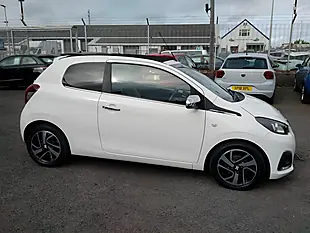 Used 2016 Peugeot 108 Allure White - Interior and Exterior details 8