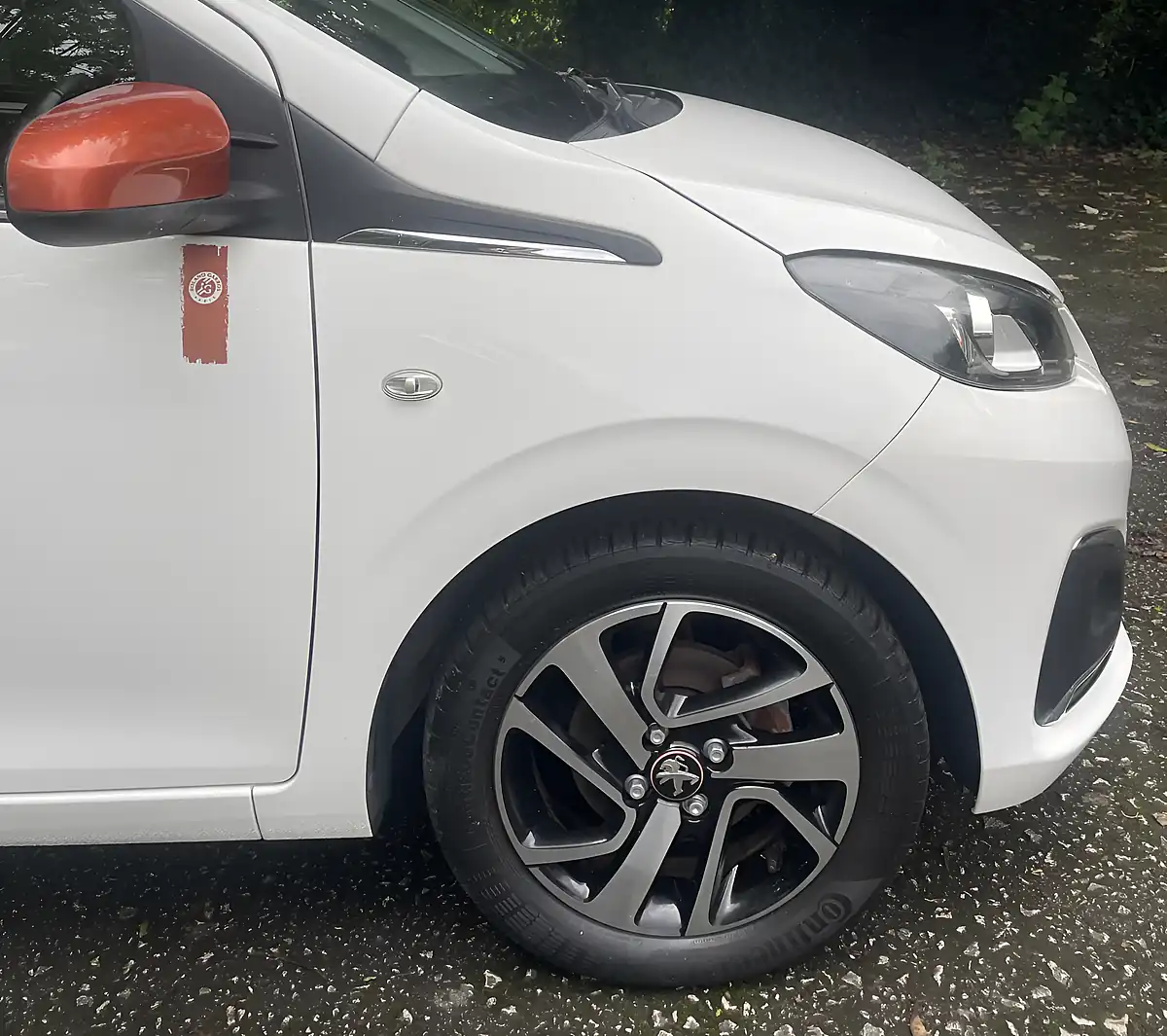 Used 2016 Peugeot 108 Roland Garros White - Interior and Exterior details 12