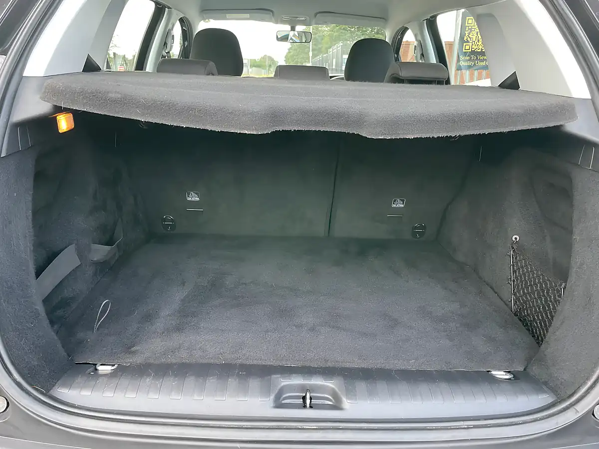 Used 2016 Peugeot 2008 Active Black - Interior and Exterior details 20