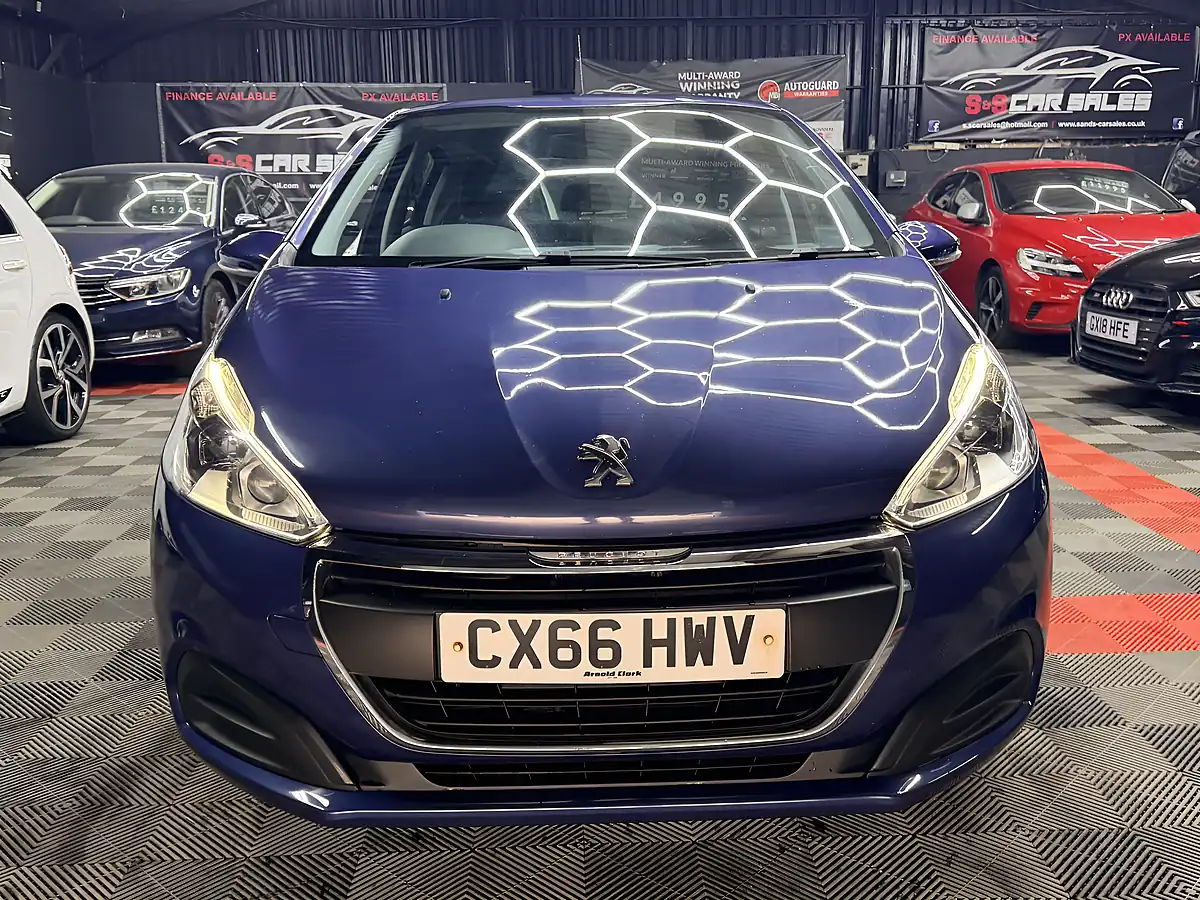 Used 2016 Peugeot 2008 Active Blue - Interior and Exterior details 4
