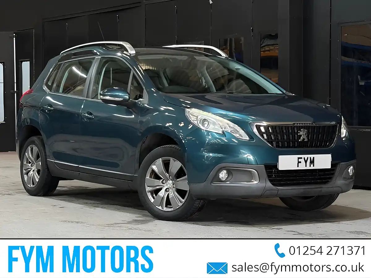 Used 2016 Peugeot 2008 Active Green - Front View