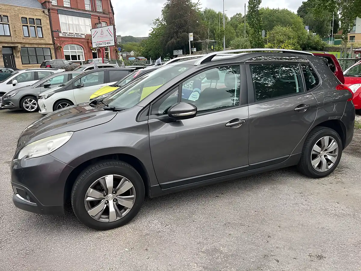 Used 2016 Peugeot 2008 Active Grey - Front View