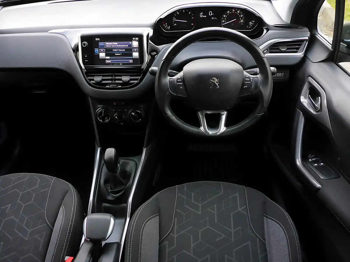 Used 2016 Peugeot 2008 Active Metallic - Interior and Exterior details 7