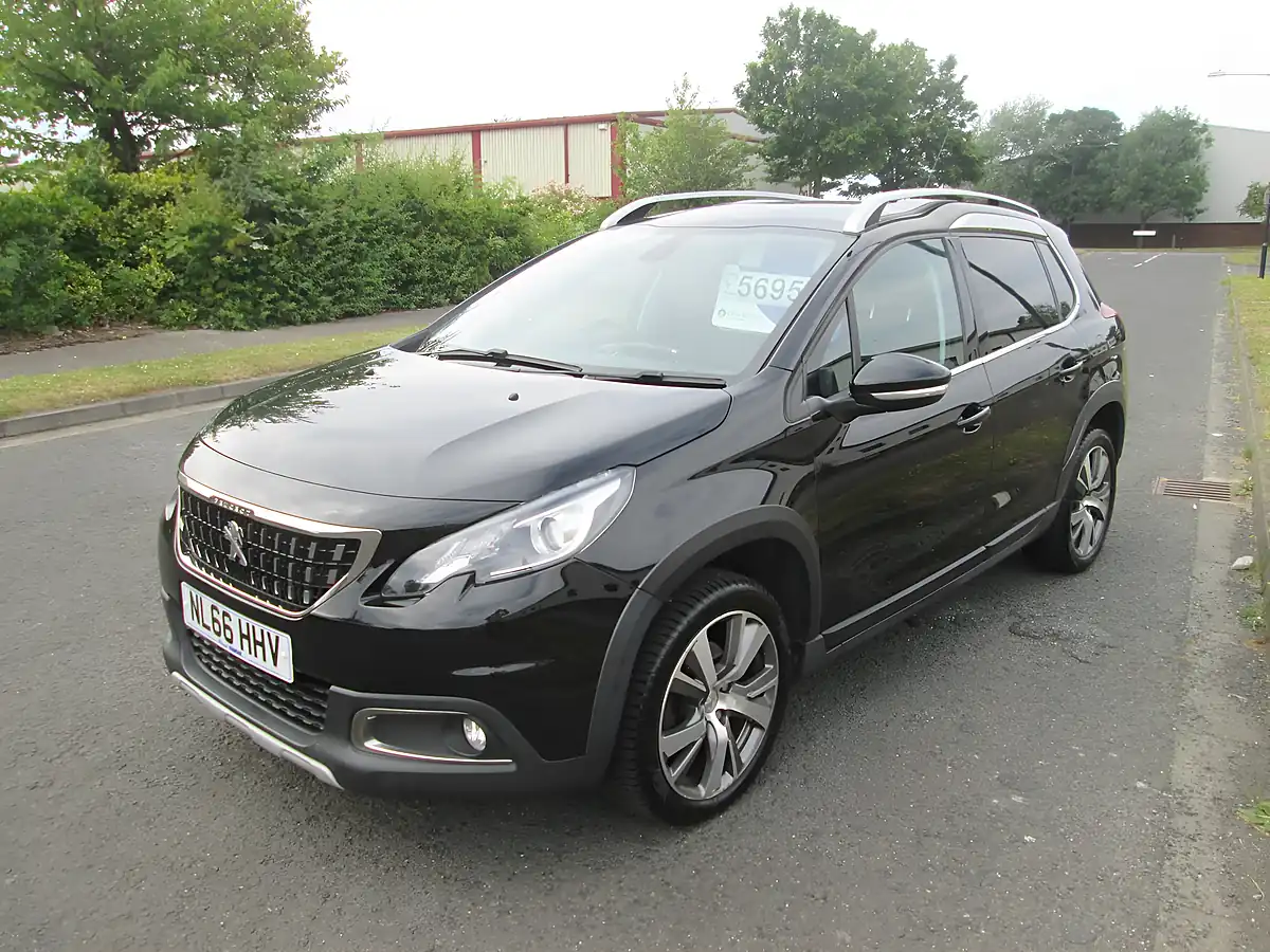Used 2016 Peugeot 2008 Allure Black - Front View