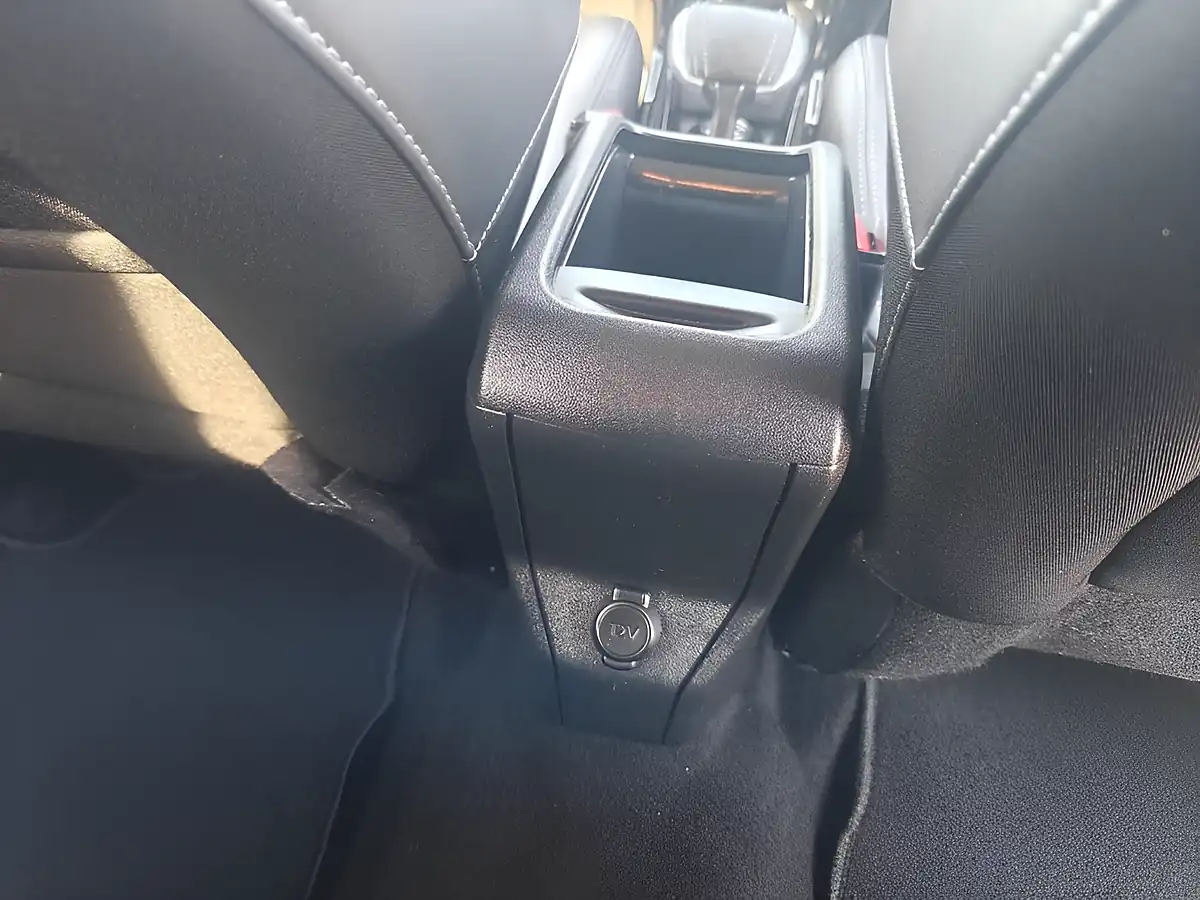 Used 2016 Peugeot 2008 Allure Black - Interior and Exterior details 8