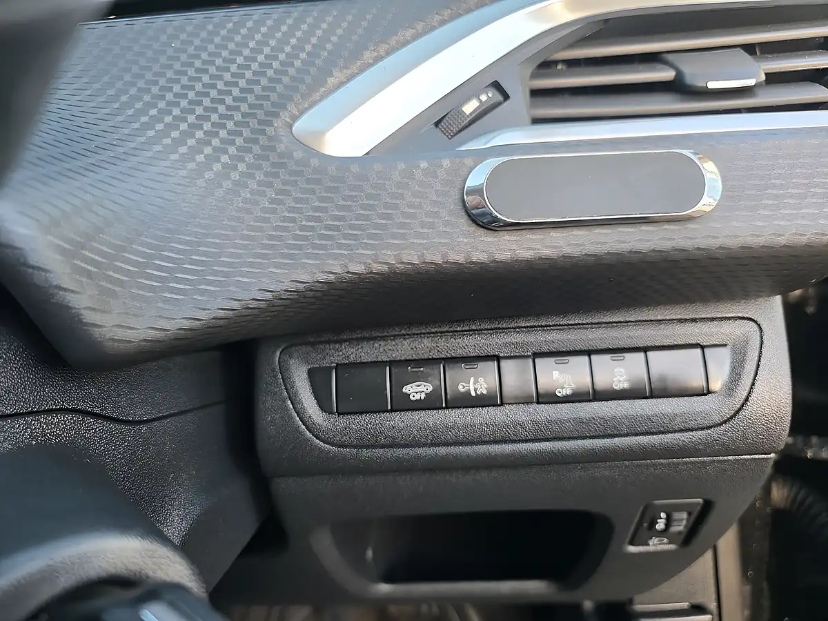 Used 2016 Peugeot 2008 Allure Black - Interior and Exterior details 13