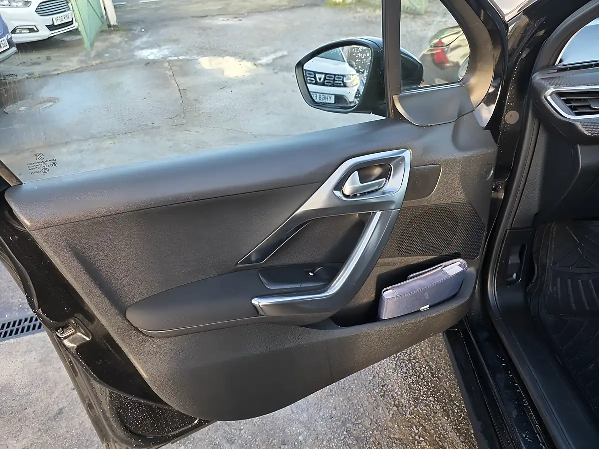 Used 2016 Peugeot 2008 Allure Black - Interior and Exterior details 15