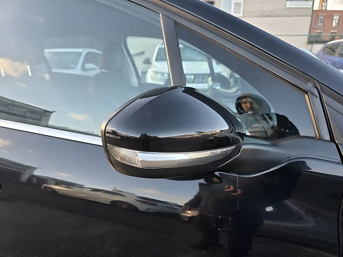 Used 2016 Peugeot 2008 Allure Black - Interior and Exterior details 17