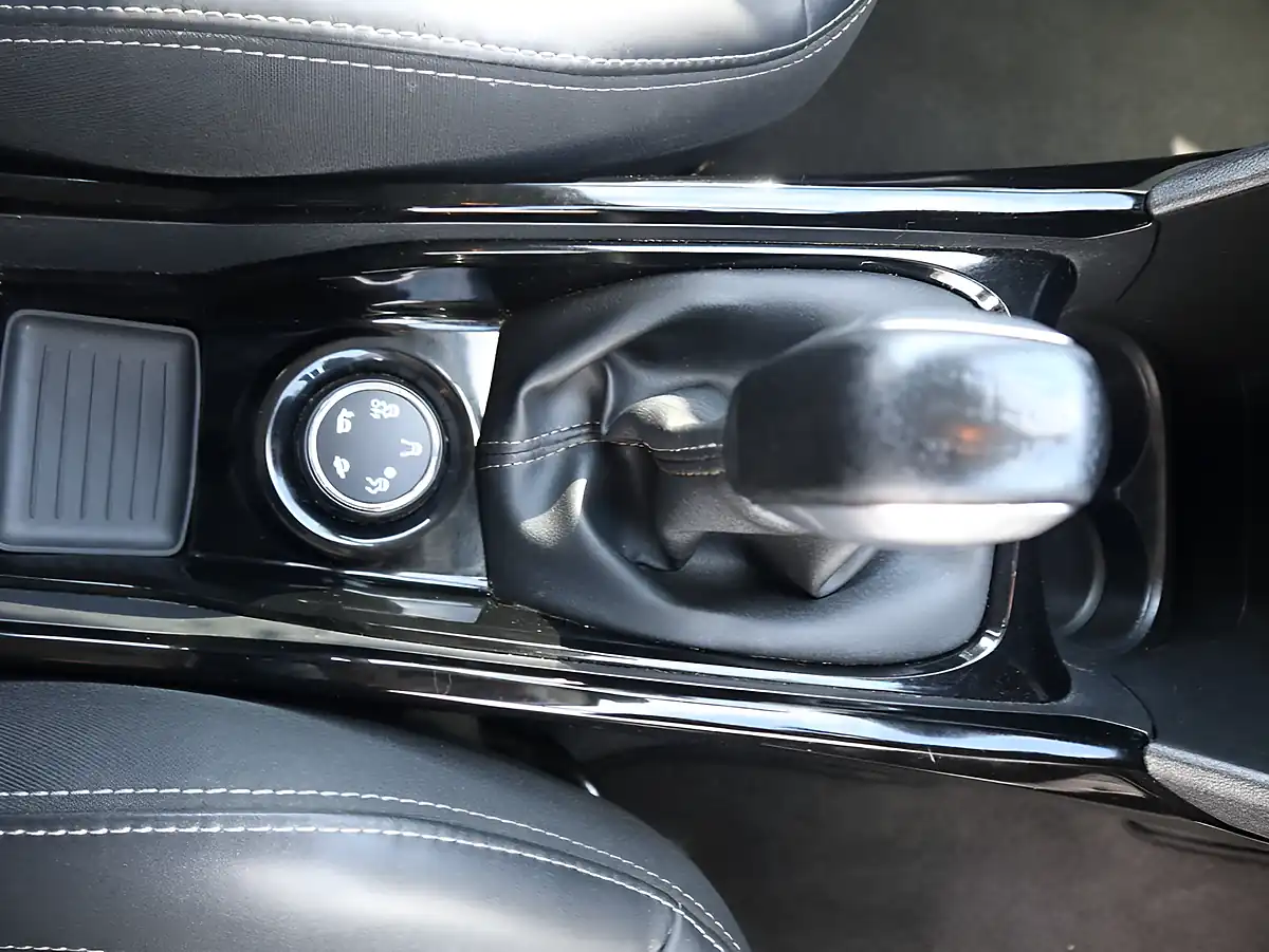 Used 2016 Peugeot 2008 Allure Black - Interior and Exterior details 19