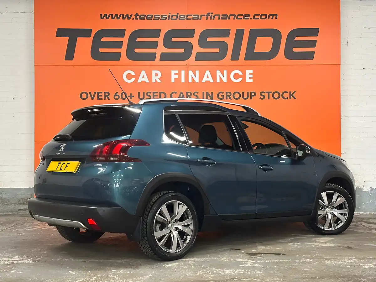 Used 2016 Peugeot 2008 Allure Green - Interior and Exterior details 5