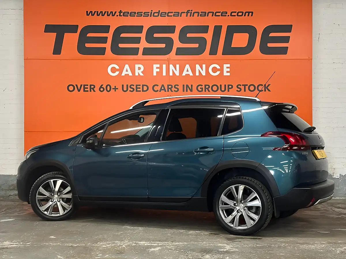 Used 2016 Peugeot 2008 Allure Green - Interior and Exterior details 9