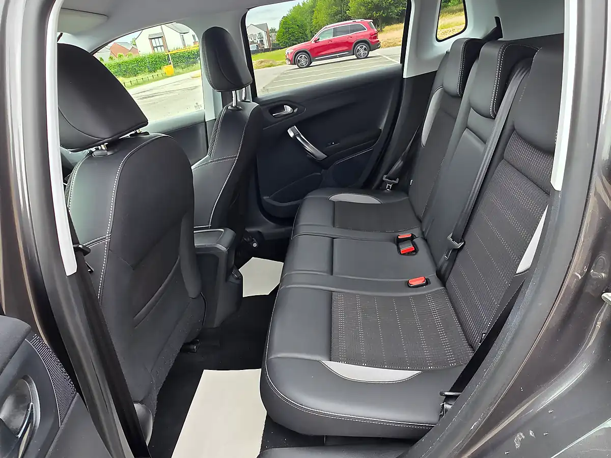 Used 2016 Peugeot 2008 Allure Grey - Interior and Exterior details 10