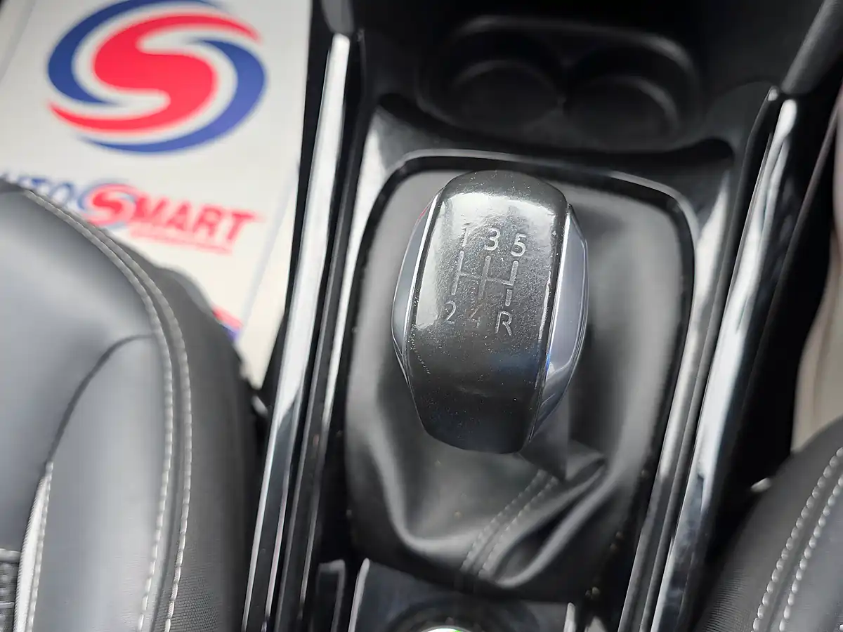 Used 2016 Peugeot 2008 Allure Grey - Interior and Exterior details 15