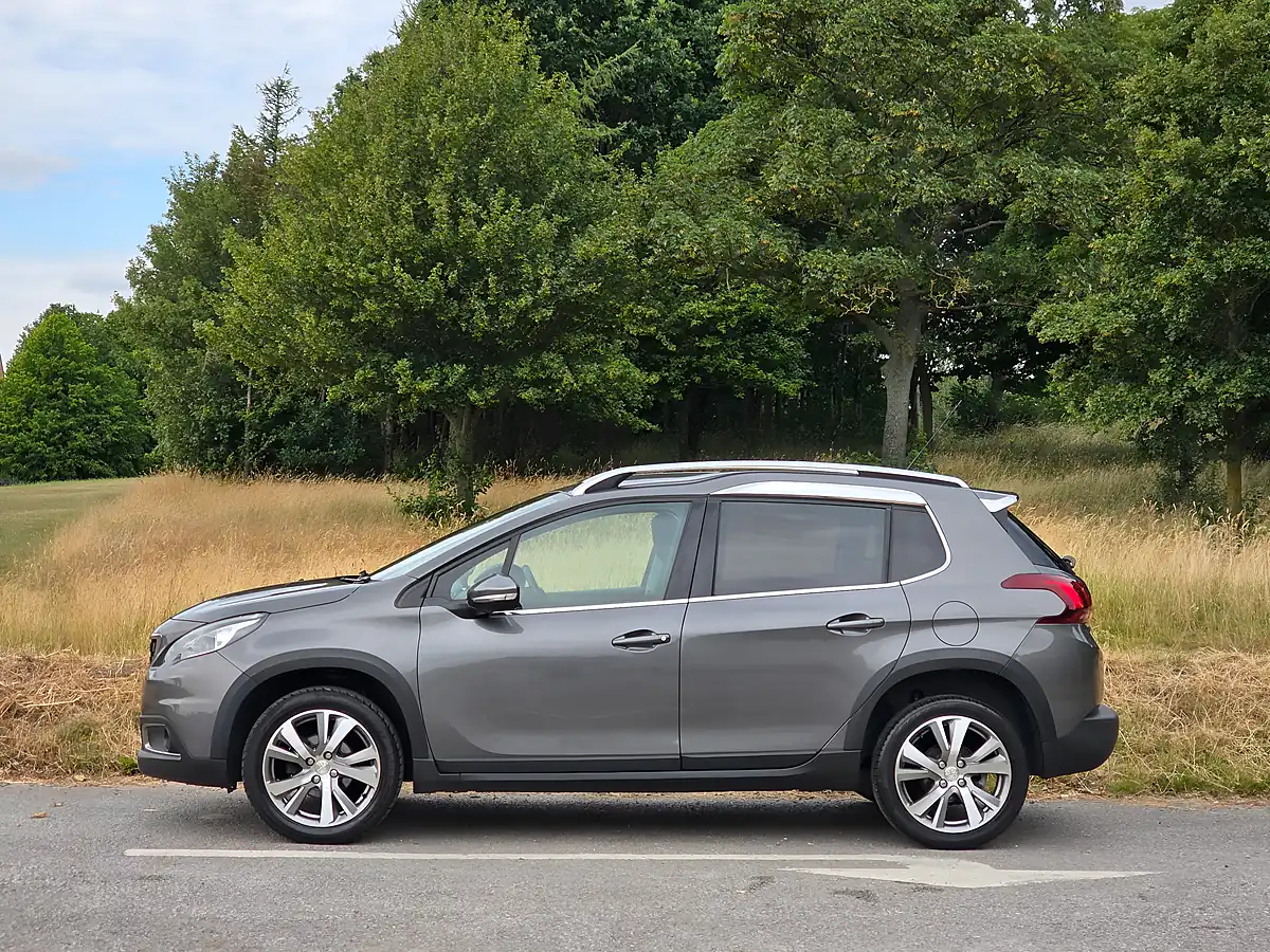 Used 2016 Peugeot 2008 Allure Grey - Interior and Exterior details 4