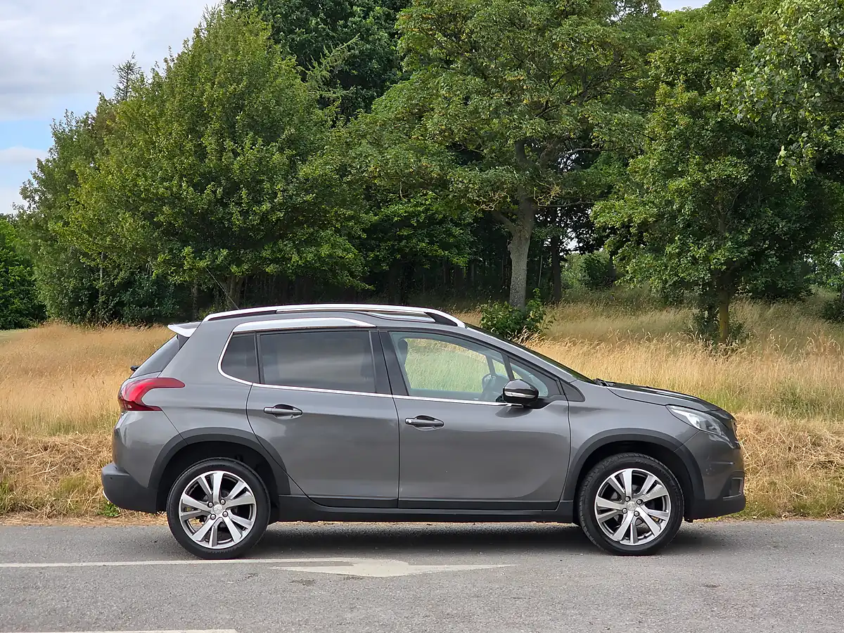 Used 2016 Peugeot 2008 Allure Grey - Interior and Exterior details 8