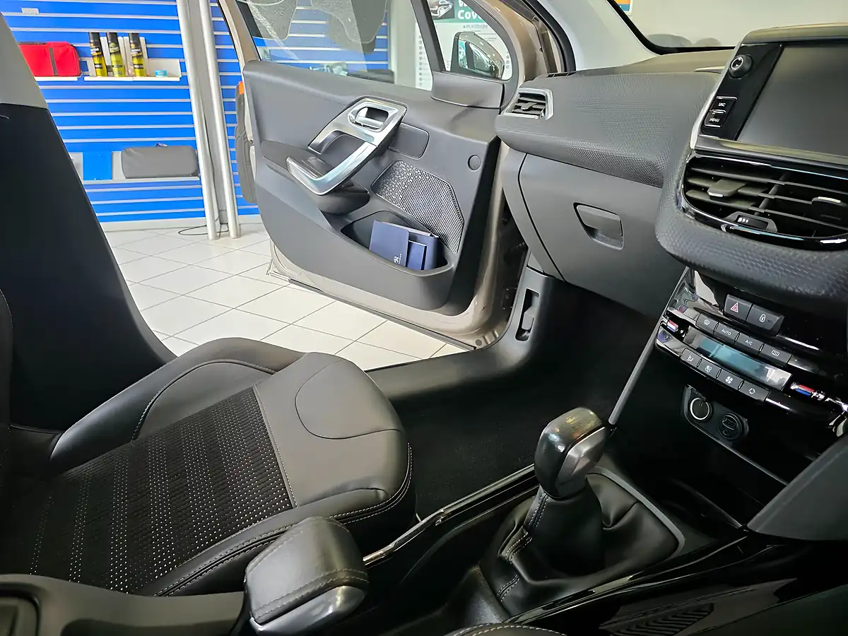 Used 2016 Peugeot 2008 Allure Grey - Interior and Exterior details 20