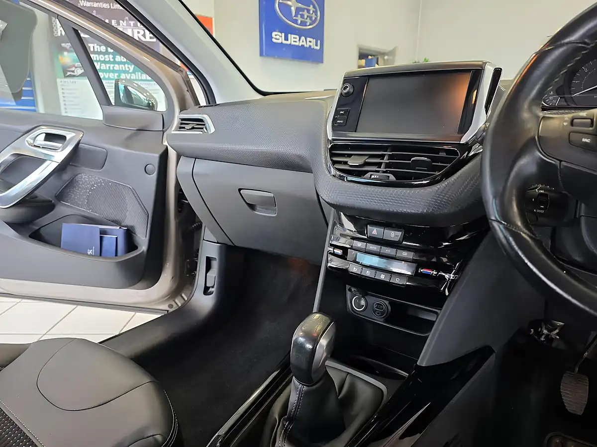 Used 2016 Peugeot 2008 Allure Grey - Interior and Exterior details 7