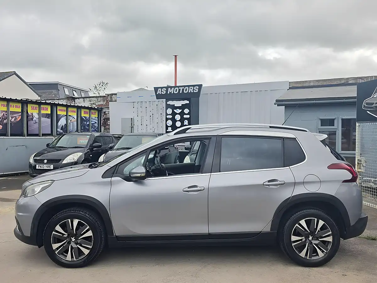 Used 2016 Peugeot 2008 Allure Grey - Interior and Exterior details 4