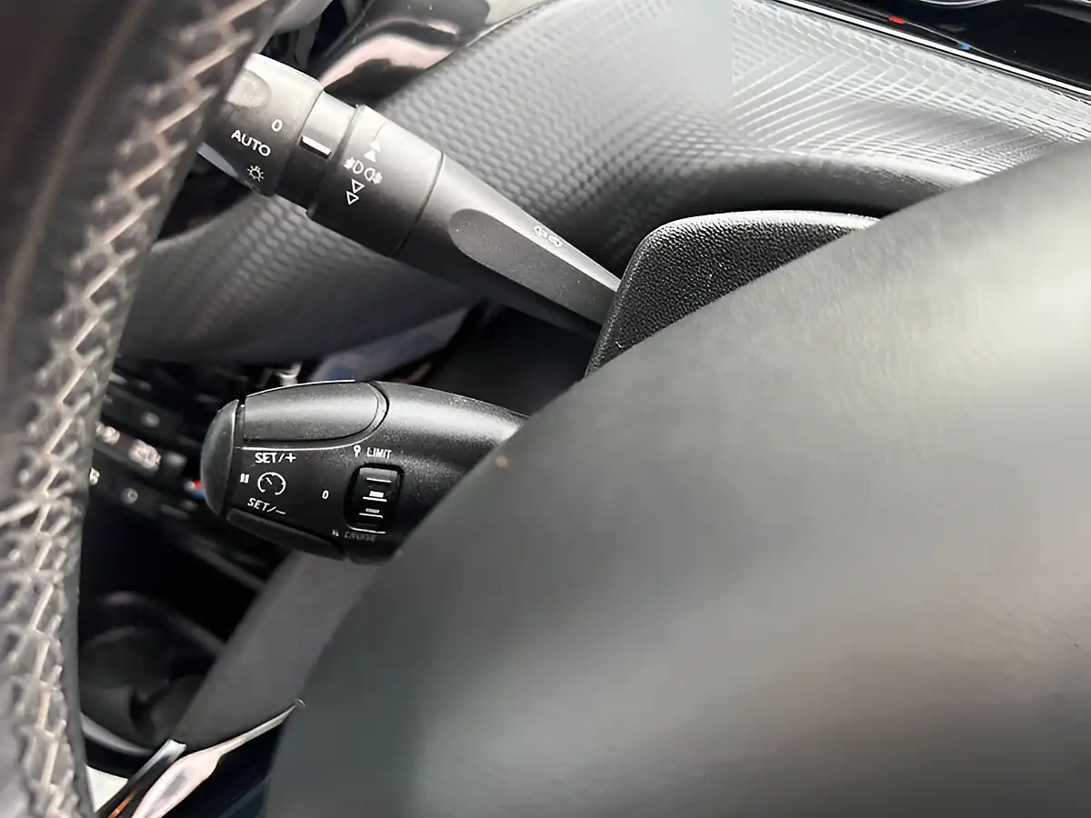 Used 2016 Peugeot 2008 Allure Grey - Interior and Exterior details 17