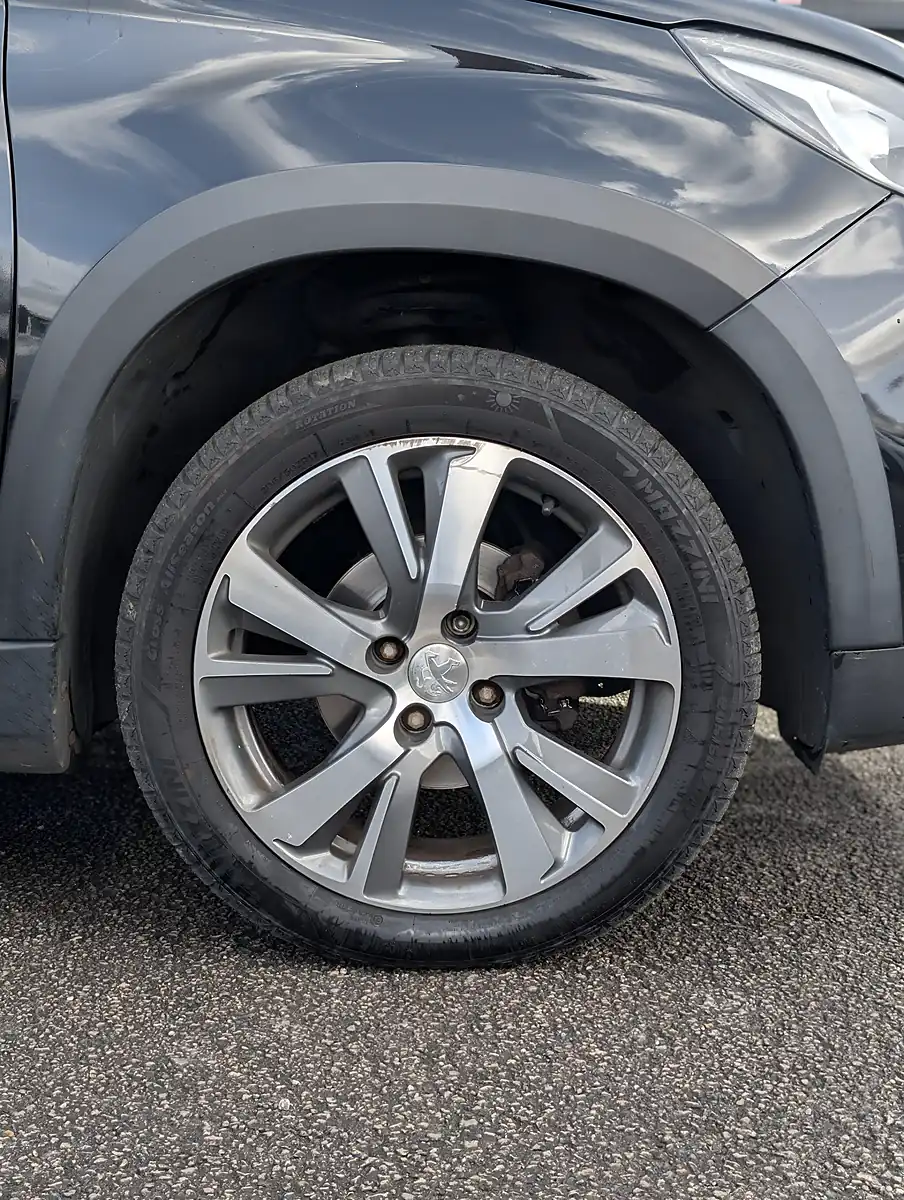 Used 2016 Peugeot 2008 Allure - Interior and Exterior details 13