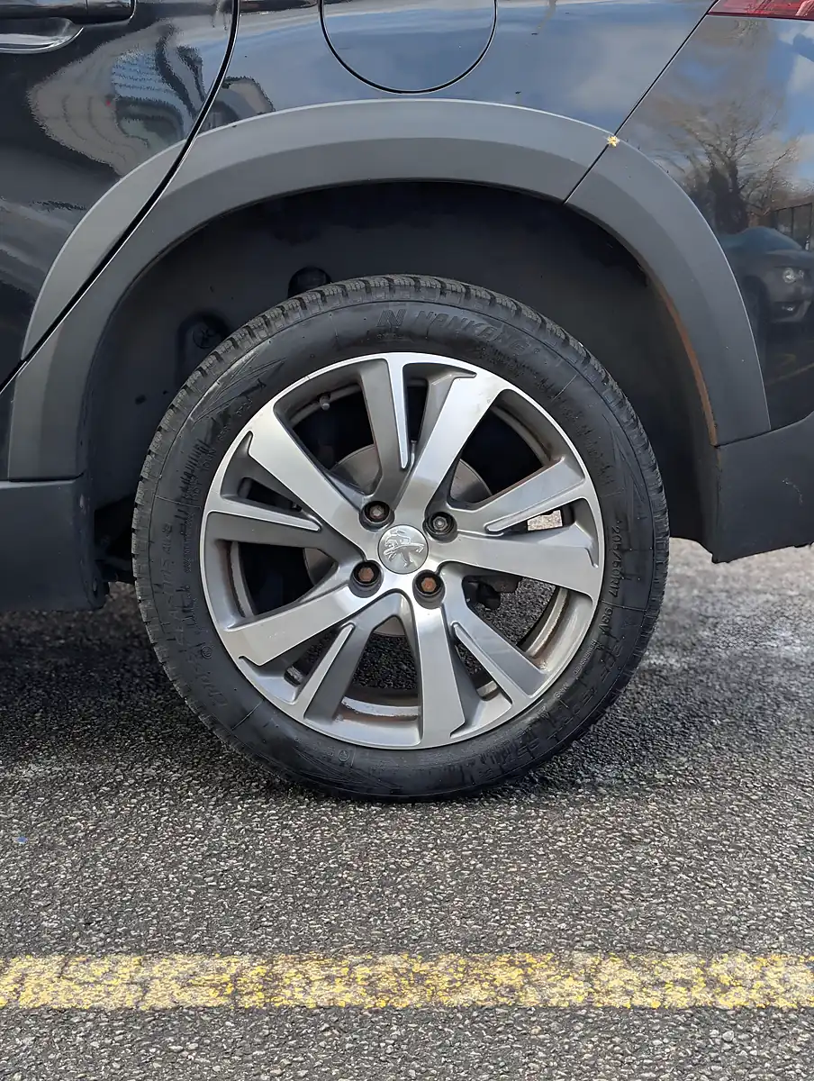 Used 2016 Peugeot 2008 Allure - Interior and Exterior details 15