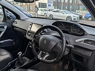 Used 2016 Peugeot 2008 Allure - Interior and Exterior details 17