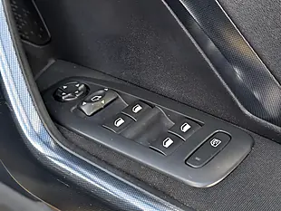 Used 2016 Peugeot 2008 Allure - Interior and Exterior details 19