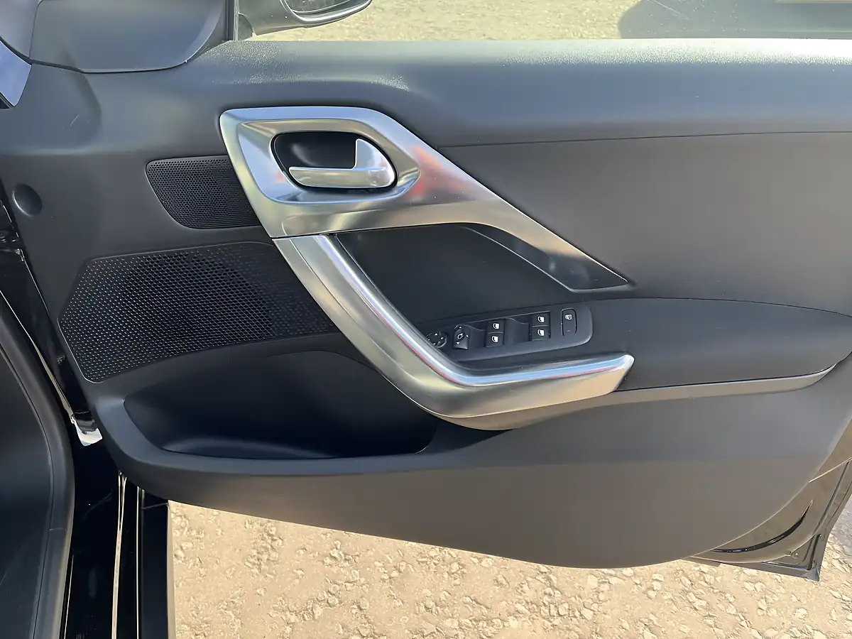 Used 2016 Peugeot 2008 Allure Nera Black - Interior and Exterior details 18